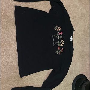 Black wild flowers long sleeve